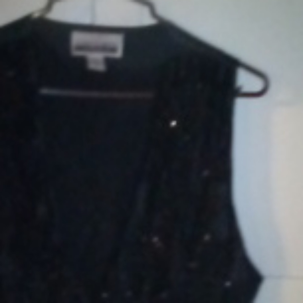 BLACK BEADED VEST - Picture 3 of 3